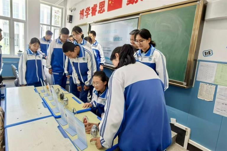 劲爆体育