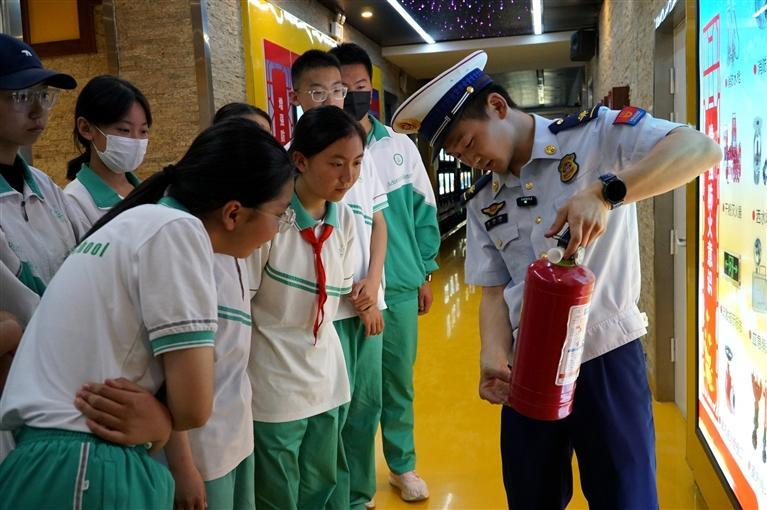 劲爆体育