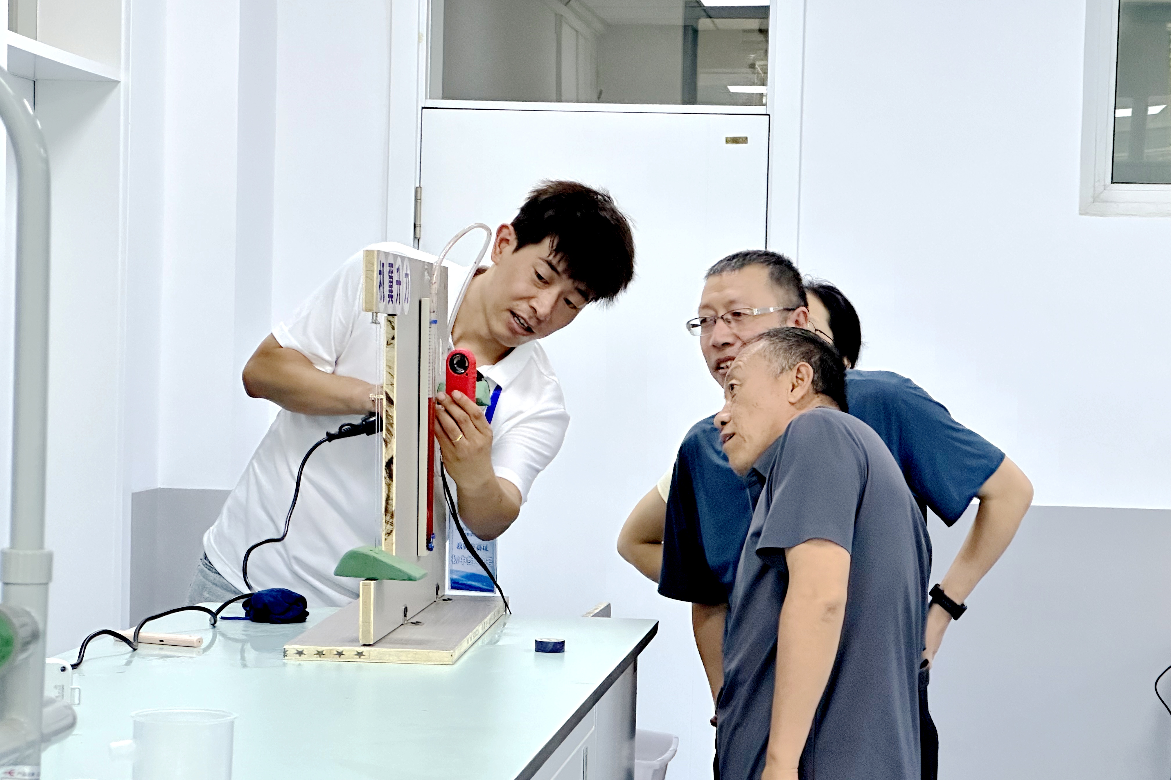 劲爆体育